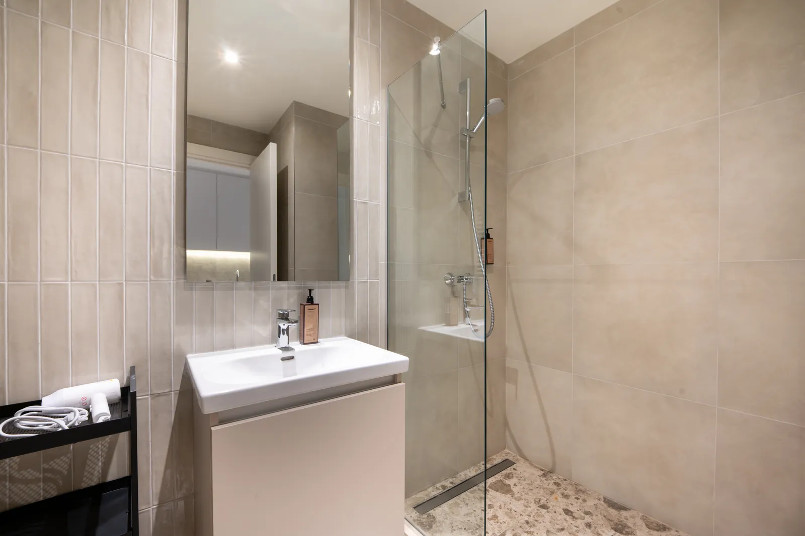 Apartman Fifth Apartment – fotografija 12